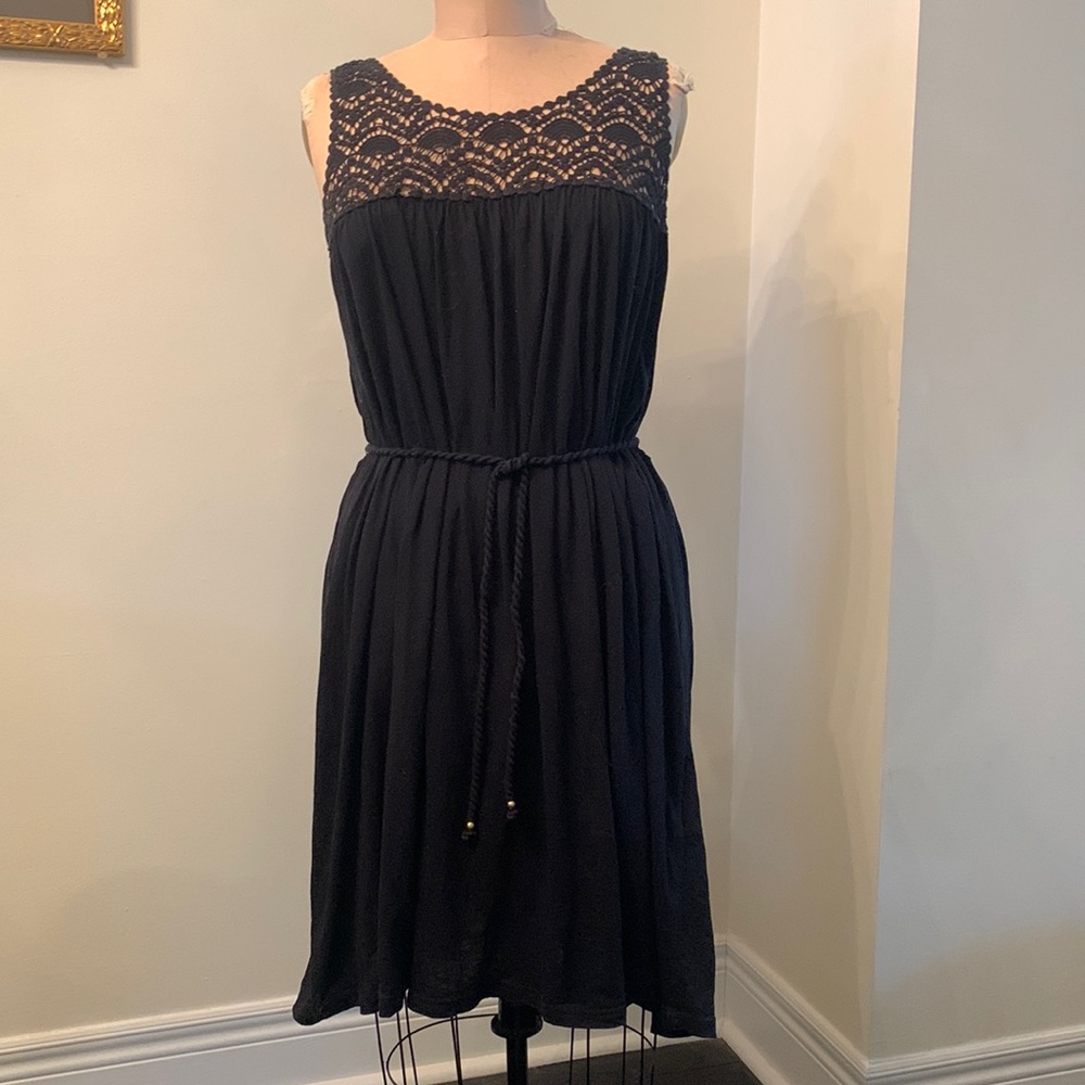 H&M black cotton sleeveless crochet top loose rope belted dress gently worn